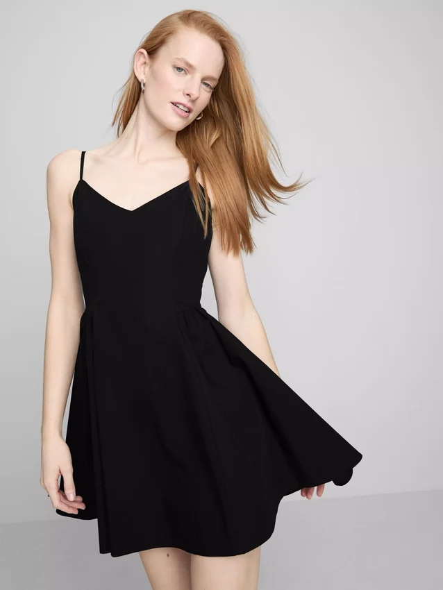 Rochie mini structurată tip corset Rochie mini structurată tip corset