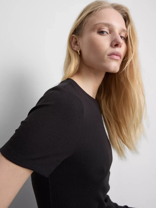 Rochie mini tip cămășă, mulată, cu nervuri Rochie mini tip cămășă, mulată, cu nervuri