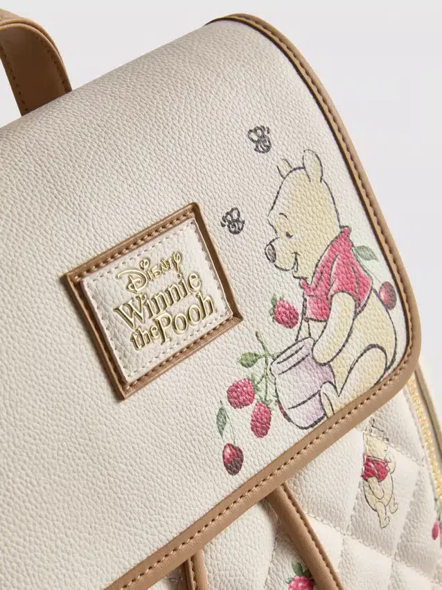 Rucsac matlasat cu Winnie the Pooh de la Disney Rucsac matlasat cu Winnie the Pooh de la Disney