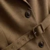 Sacou cu mâneci scurte și detaliu de curea Sacou cu mâneci scurte și detaliu de curea