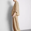 Sacou texturat cu revere crestate Sacou texturat cu revere crestate