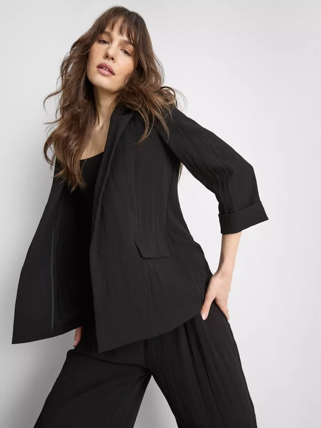Sacou texturat cu revere crestate Sacou texturat cu revere crestate