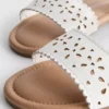 Sandale cu imprimeu floral decupat cu laser