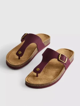 Sandale tip mule cu bară în formă de T și cataramă