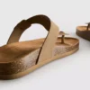 Sandale tip mule cu bară în formă de T și cataramă