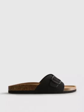 Sandale tip mule cu curea cu cataramă Sandale tip mule cu curea cu cataramă
