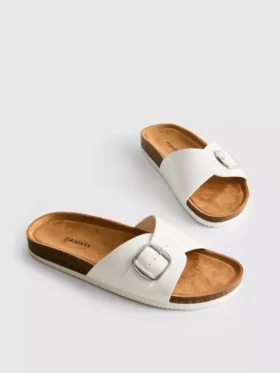 Sandale tip mule cu curea cu cataramă Sandale tip mule cu curea cu cataramă