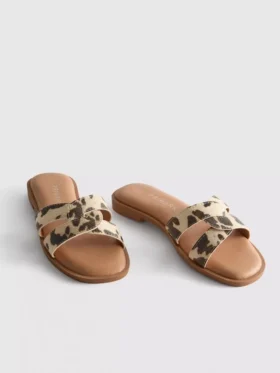 Sandale tip mule cu curele încrucișate Sandale tip mule cu curele încrucișate