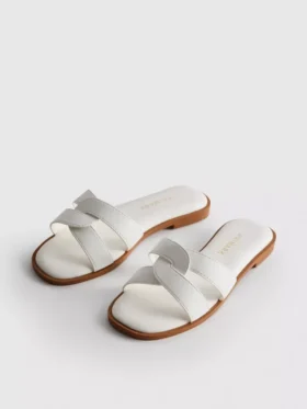 Sandale tip mule cu curele răsucite Sandale tip mule cu curele răsucite