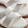 Sandale tip mule cu curele răsucite