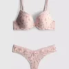 Set cu sutien push-up imprimat și tanga Set cu sutien push-up imprimat și tanga