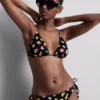 Set de 2 topuri de bikini cu imprimeu triunghiular Set de 2 topuri de bikini cu imprimeu triunghiular