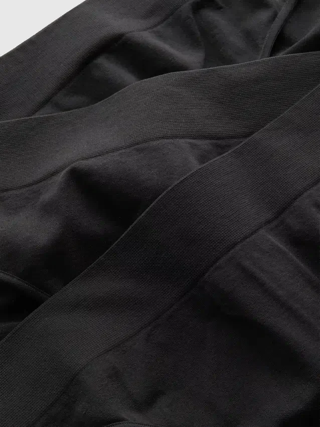 Set de 3 mini-chiloți fără cusături Set de 3 mini-chiloți fără cusături