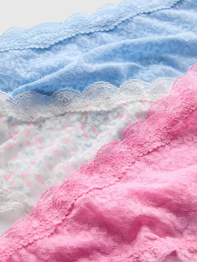 Set de 3 tanga din dantelă integrală Set de 3 tanga din dantelă integrală