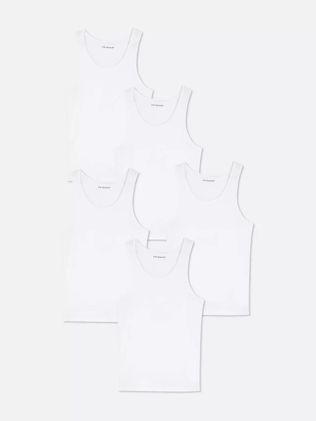 Set de 5 maieuri esențiale Set de 5 maieuri esențiale
