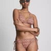 Set de bikini triunghiular cu legături laterale Set de bikini triunghiular cu legături laterale