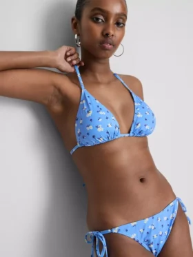 Set de bikini triunghiular cu legături laterale