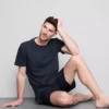 Set de pijamale compus din tricou și pantaloni scurți Set de pijamale compus din tricou și pantaloni scurți