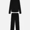 Set de pijamale cu tricou cu mâneci lungi și pantaloni de trening Set de pijamale cu tricou cu mâneci lungi și pantaloni de trening
