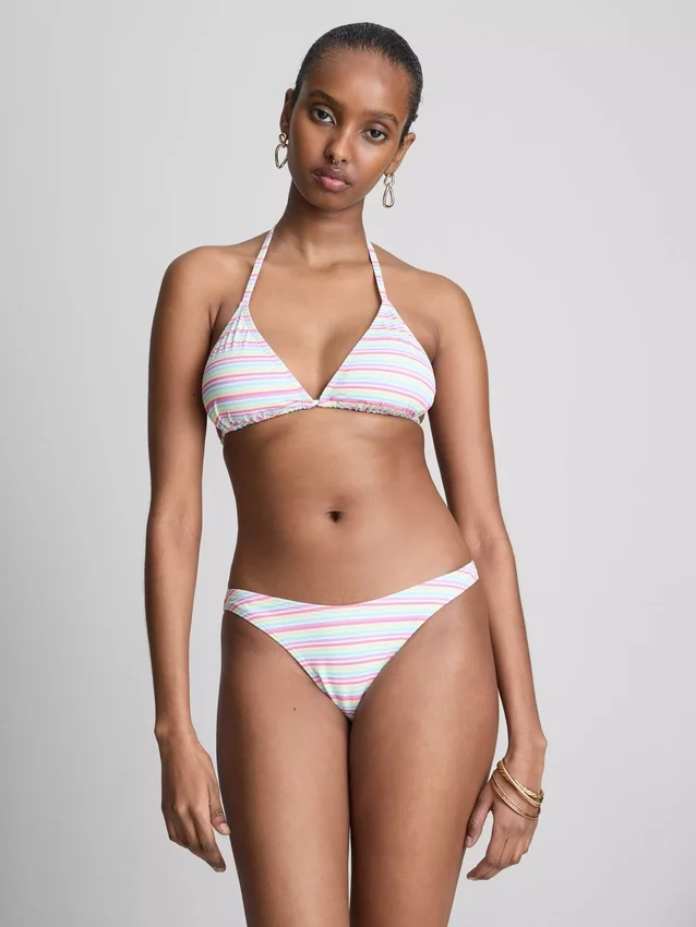 Seturi de bikini triunghiular brazilian Seturi de bikini triunghiular brazilian