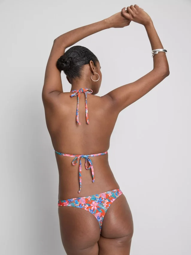 Seturi de bikini triunghiular brazilian Seturi de bikini triunghiular brazilian