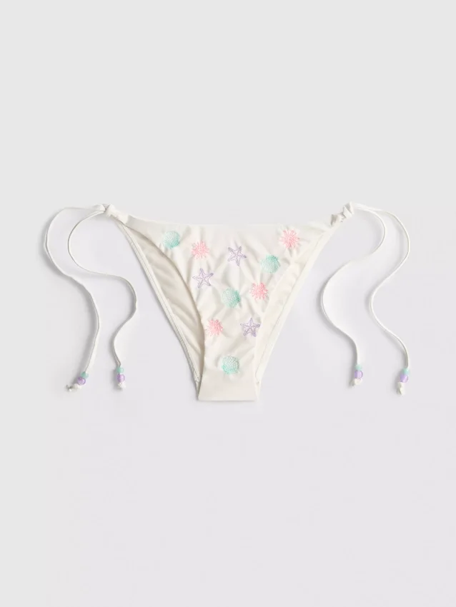 Slip de bikini cu broderie și legături laterale Slip de bikini cu broderie și legături laterale