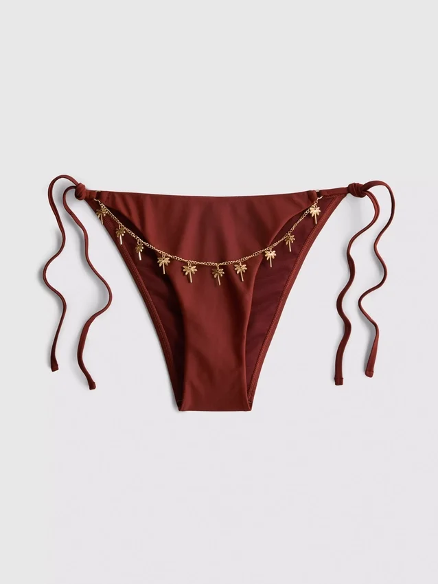 Slip de bikini cu detalii de lanț și legături laterale Slip de bikini cu detalii de lanț și legături laterale