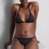 Slip de bikini cu strasuri Slip de bikini cu strasuri