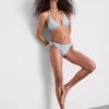 Sutien de bikini triunghiular în carouri, cu bordură cu margarete