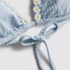 Sutien de bikini triunghiular în carouri, cu bordură cu margarete