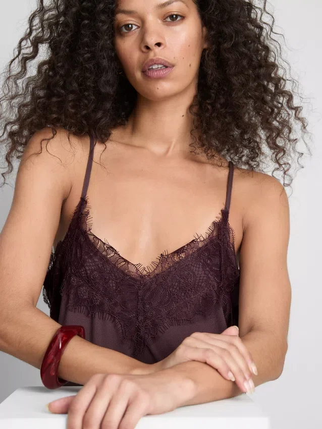 Top cami cu dantelă satinată Paula Echevarría Top cami cu dantelă satinată Paula Echevarría