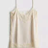 Top cami cu dantelă satinată Paula Echevarría