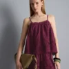Top cu bretele subțiri din bumbac, cu broderie florală Top cu bretele subțiri din bumbac, cu broderie florală