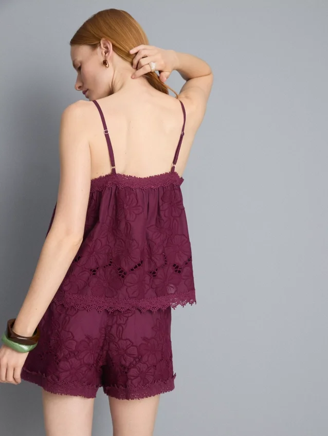 Top cu bretele subțiri din bumbac, cu broderie florală Top cu bretele subțiri din bumbac, cu broderie florală