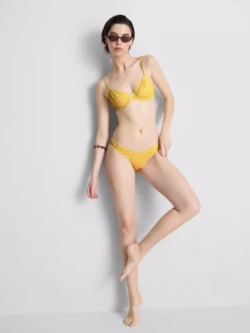 Top de bikini cu sârmă, decolteu în formă de inimă și imprimeu cu buline