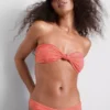 Top de bikini tip bandeau cu dungi și detaliu în formă de nod Top de bikini tip bandeau cu dungi și detaliu în formă de nod