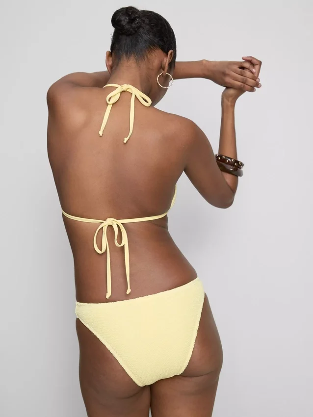Top de bikini triunghiular cu textură șifonată Top de bikini triunghiular cu textură șifonată