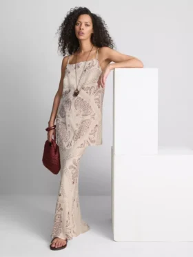 Top lung tip cami din satin șifonat de la Paula Echevarría Top lung tip cami din satin șifonat de la Paula Echevarría