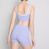 Top sport scurt, cu două straturi Top sport scurt, cu două straturi