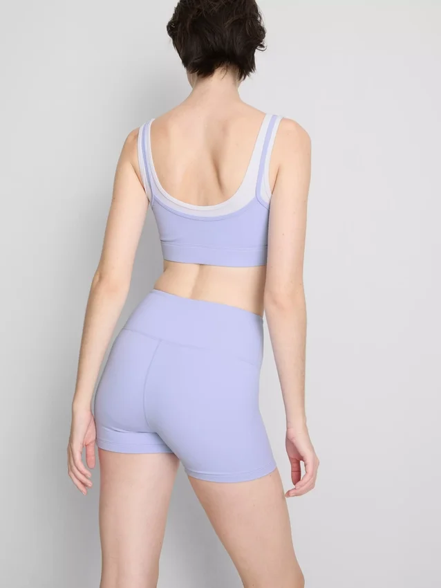 Top sport scurt, cu două straturi Top sport scurt, cu două straturi