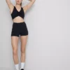 Top sport scurt, cu volane, extrem de moale Top sport scurt, cu volane, extrem de moale
