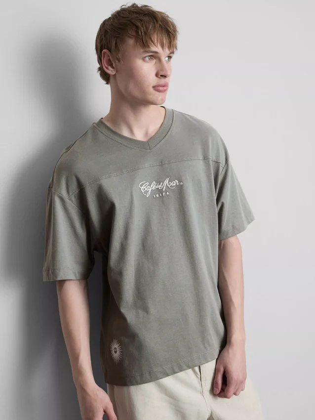 Tricou cu guler în V Ibiza Tricou cu guler în V Ibiza