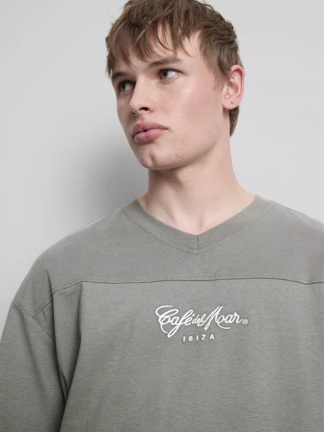 Tricou cu guler în V Ibiza Tricou cu guler în V Ibiza