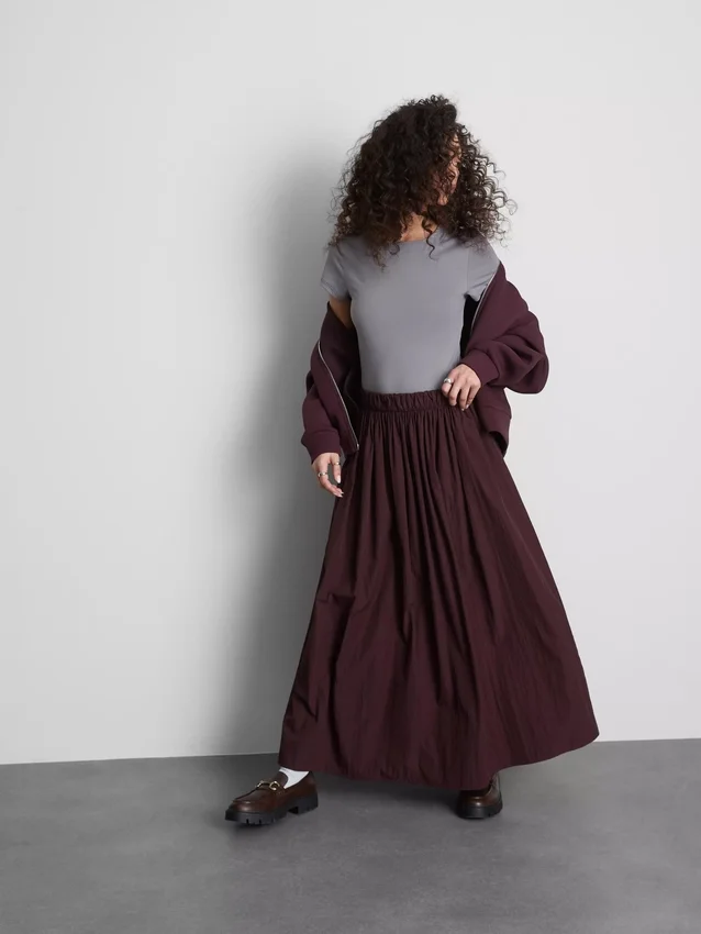 Tricou cu guler rotund, ca o a doua piele Tricou cu guler rotund, ca o a doua piele