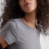 Tricou cu guler rotund, ca o a doua piele Tricou cu guler rotund, ca o a doua piele