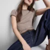 Tricou cu guler rotund, cu două straturi