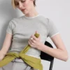 Tricou cu guler rotund, cu două straturi