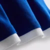 Tricou cu guler rotund, cu două straturi