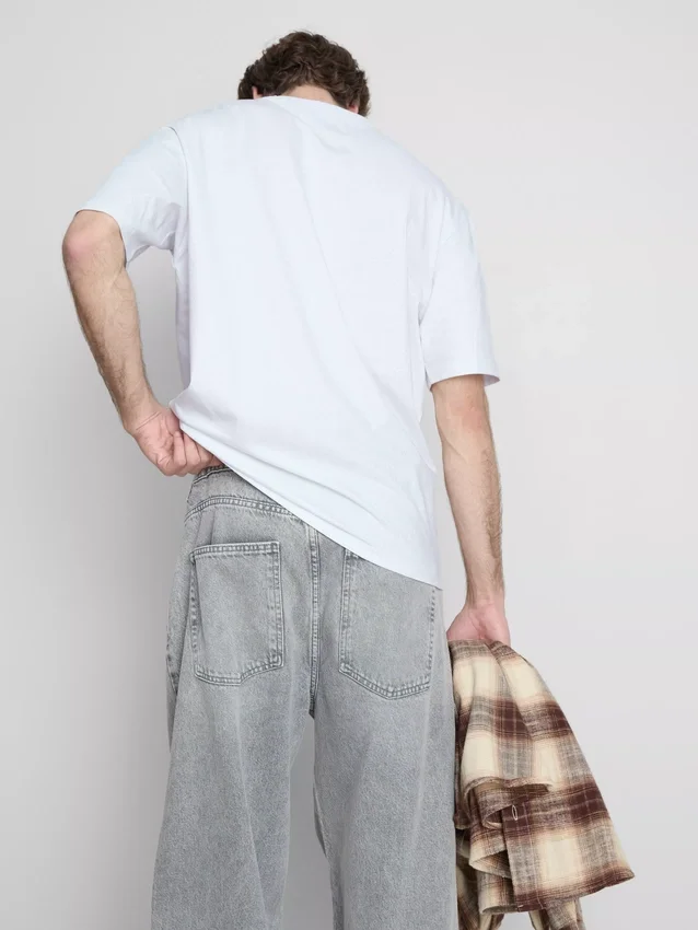 Tricou cu mâneci scurte, croială lejeră Tricou cu mâneci scurte, croială lejeră
