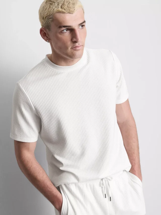 Tricou cu mâneci scurte texturat Tricou cu mâneci scurte texturat